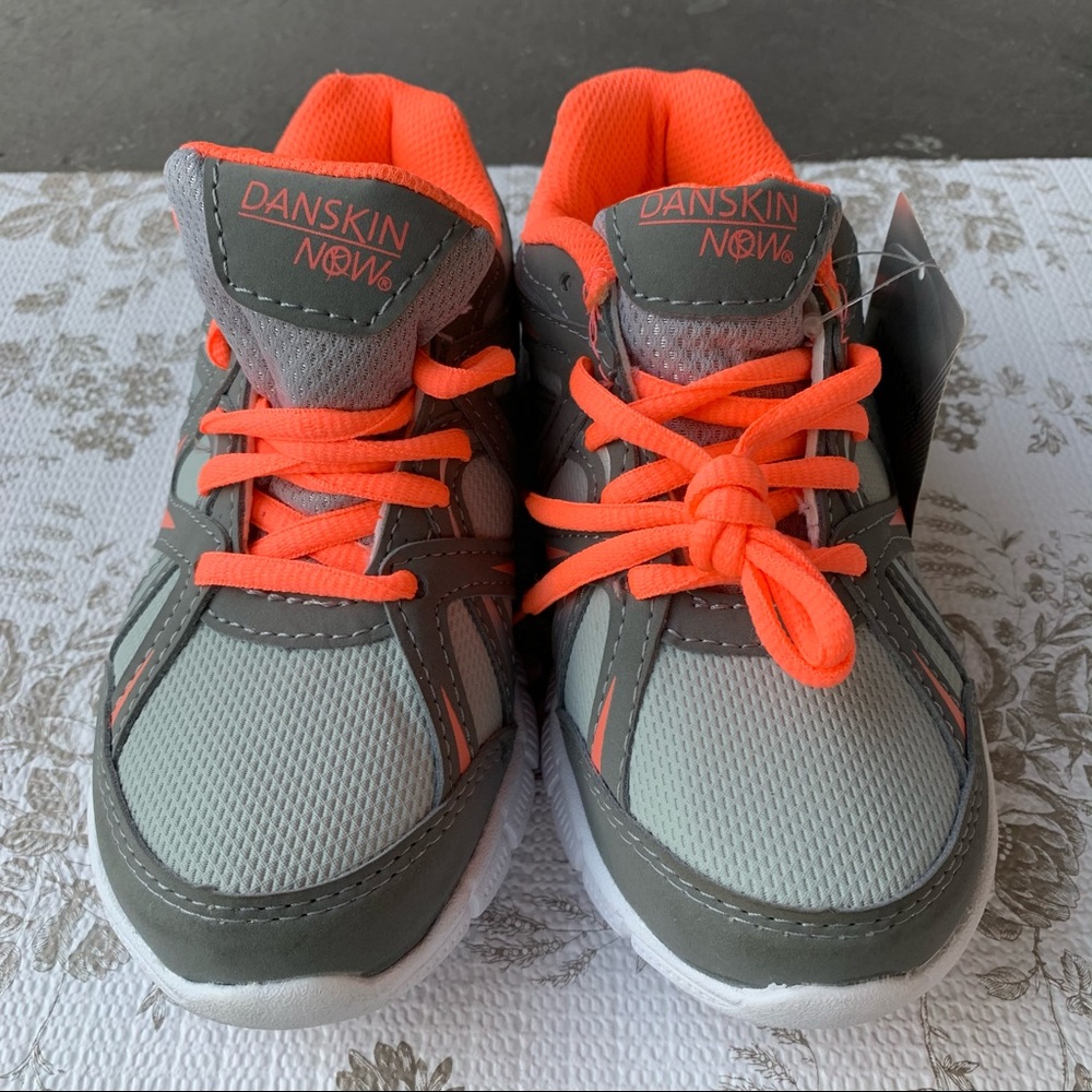 Girls danskin Now shoes